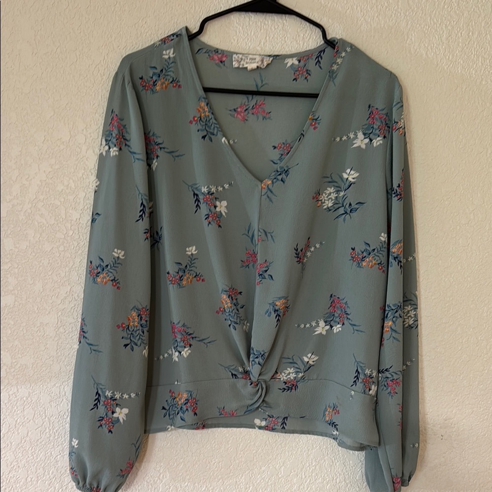 Floral V-Neck Blouse